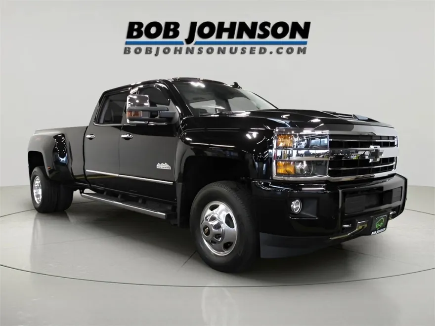 2019 Chevrolet Silverado 3500HD High Country photo 1