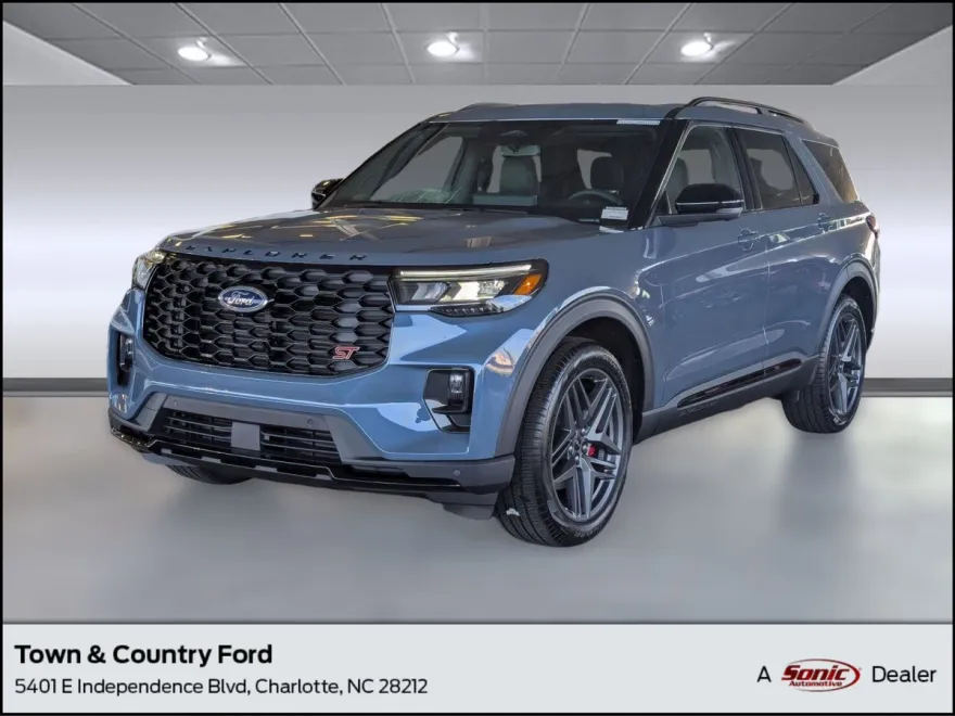 2025 Ford Explorer ST photo 1