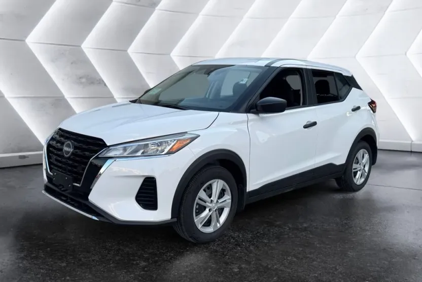 2024 Nissan Kicks S photo 1