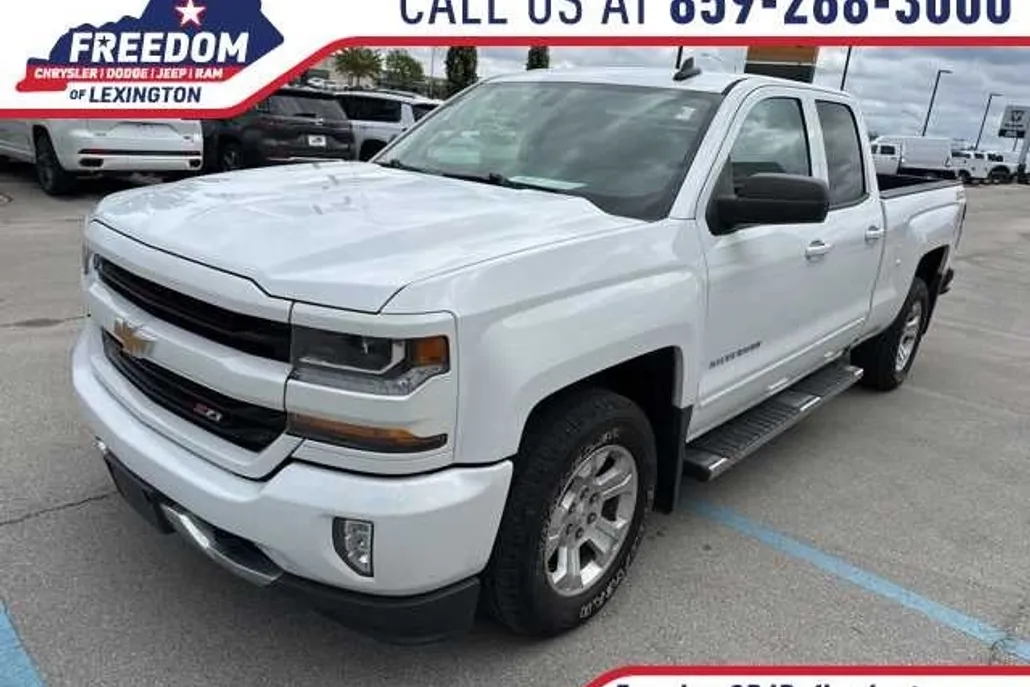 2018 Chevrolet Silverado 1500 LT photo 1