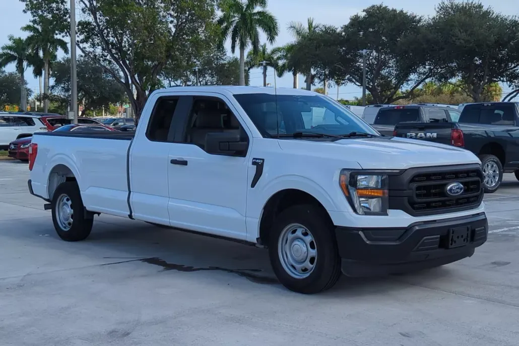 2023 Ford F-150 XL photo 1