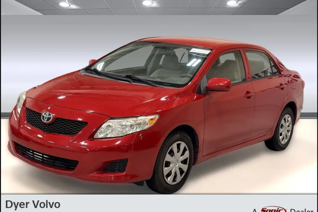 2010 Toyota Corolla LE photo 1