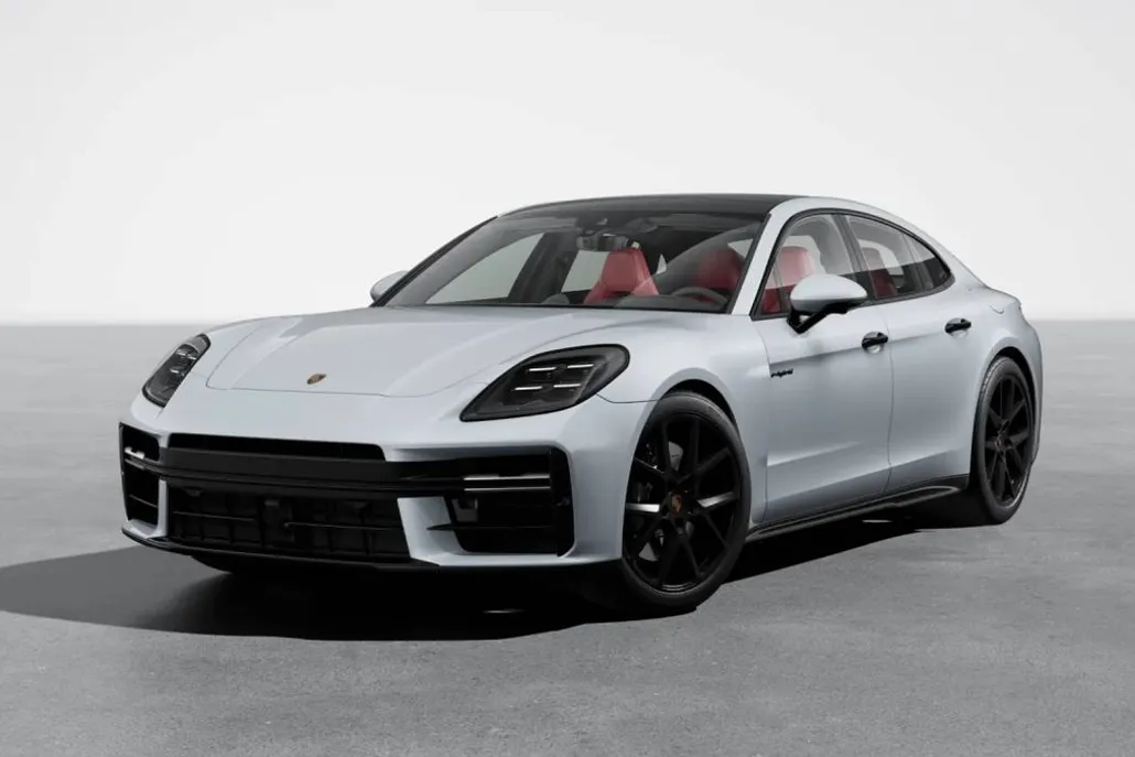 2025 Porsche Panamera E-Hybrid 4 photo 1