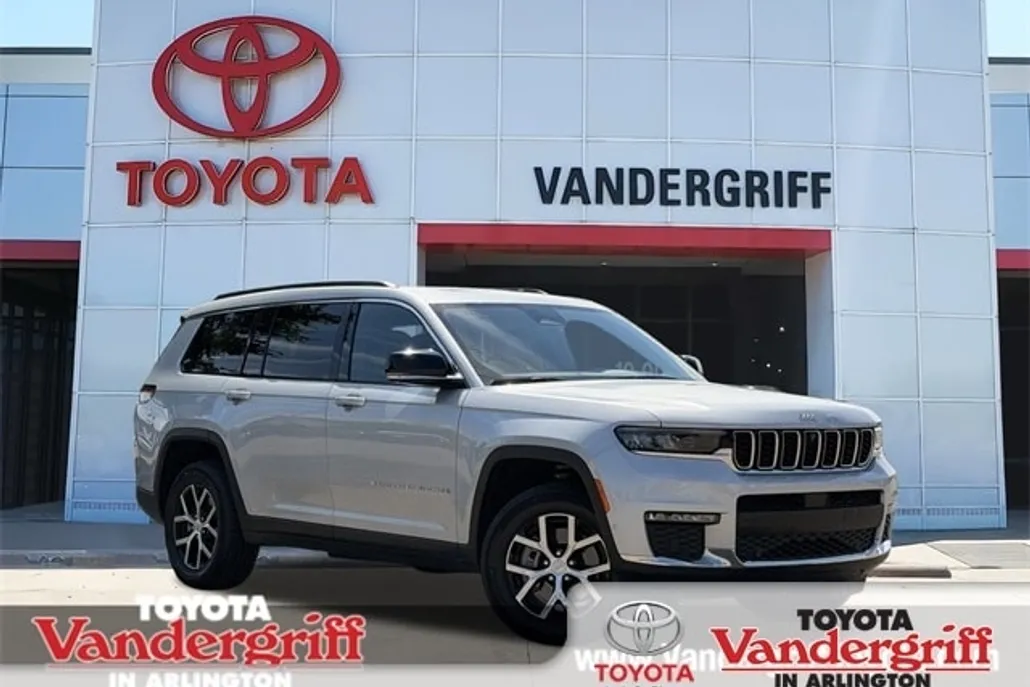 2024 Jeep Grand Cherokee Limited photo 1