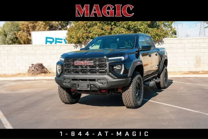 2024 Gmc Canyon AT4X photo 1