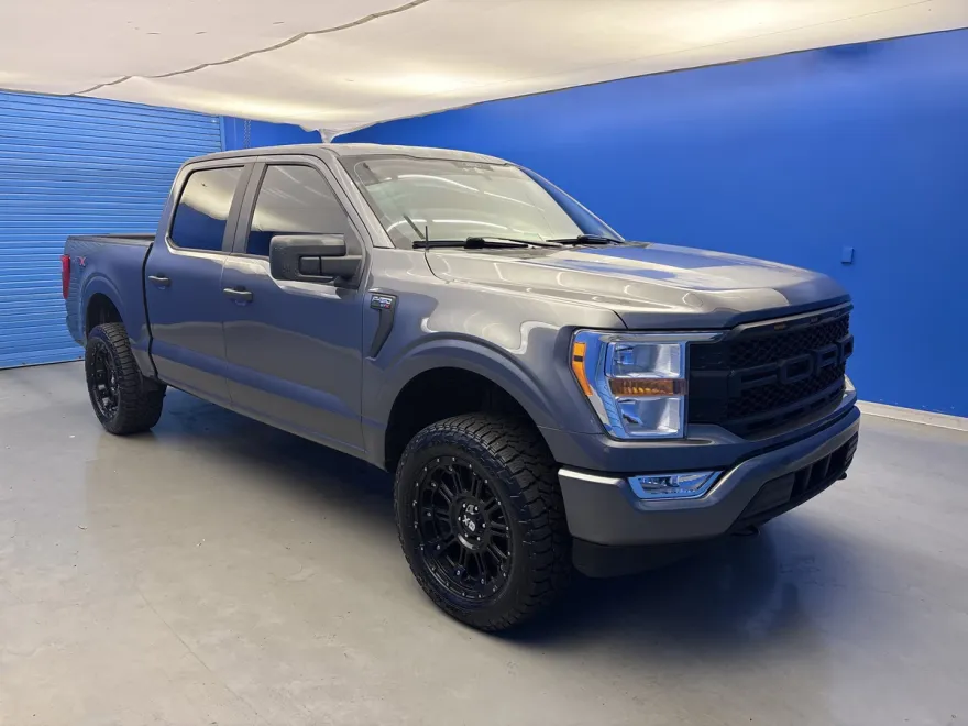 2021 Ford F-150 XL photo 1