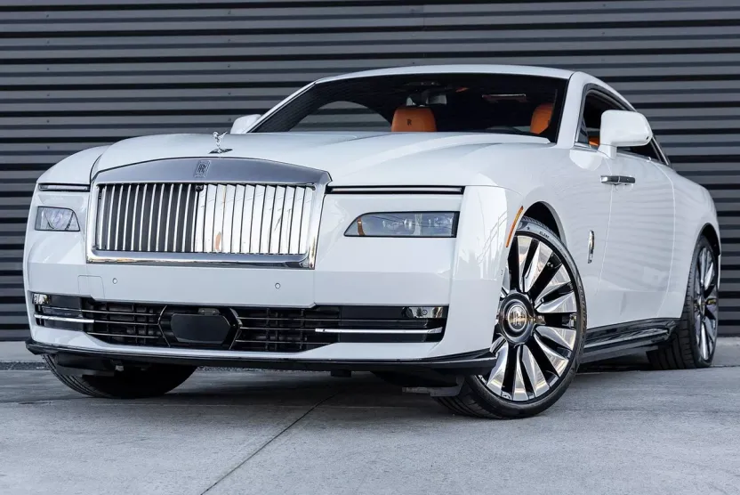2024 Rolls Royce Spectre photo 1