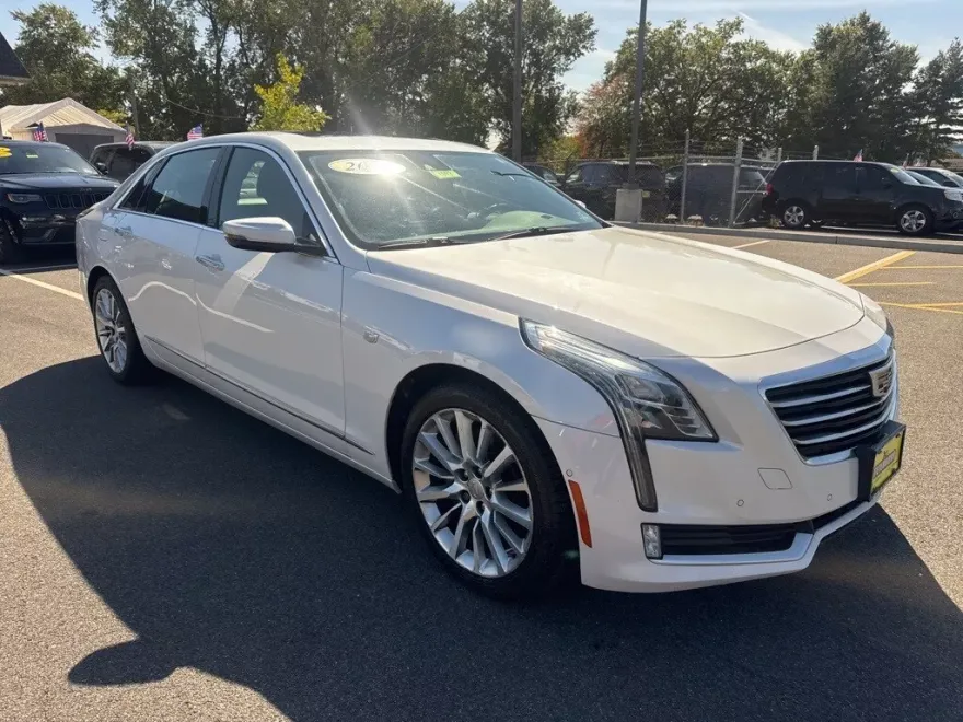 2018 Cadillac CT6 Luxury photo 1