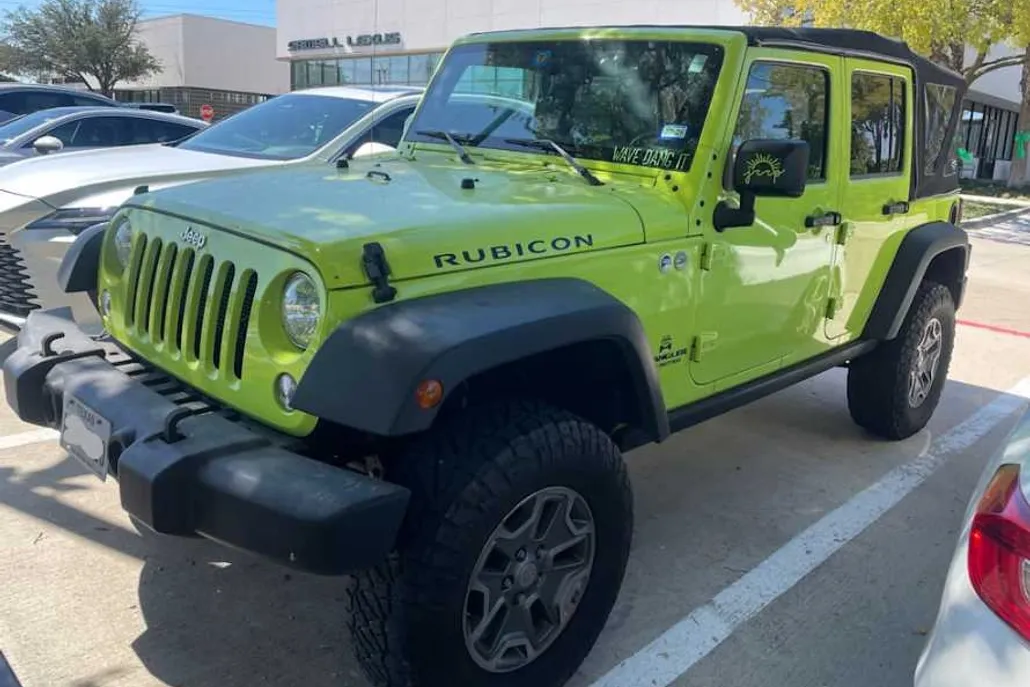 2016 Jeep Wrangler Unlimited Rubicon photo 1