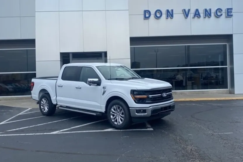 2025 Ford F-150 XLT photo 1