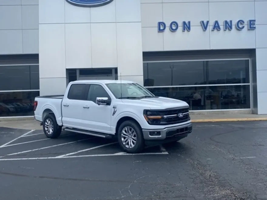 2025 Ford F-150 XLT photo 1