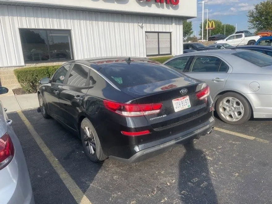 2020 Kia Optima LX photo 1