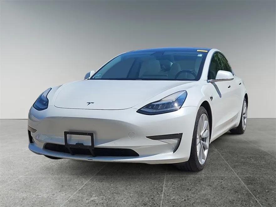 2018 Tesla Model 3 photo 1