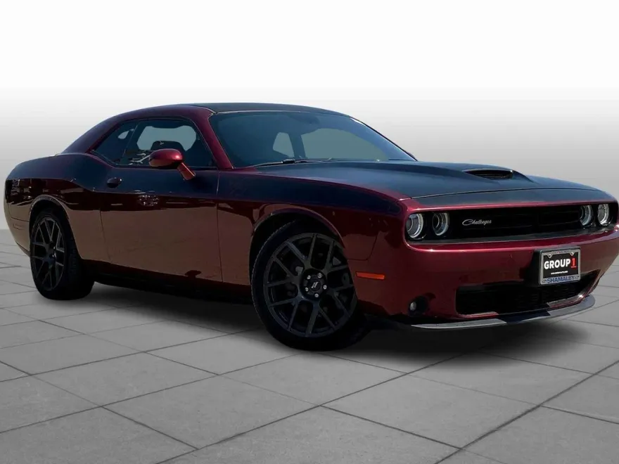 2017 Dodge Challenger T/A Plus photo 1
