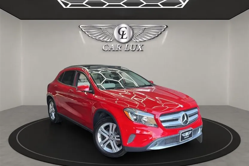 2016 Mercedes Benz GLA 250 4MATIC photo 1