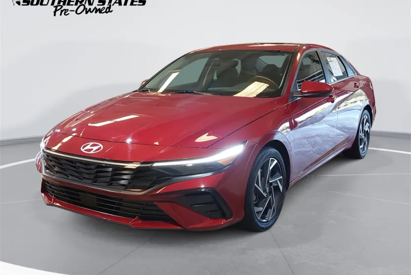 2024 Hyundai Elantra SEL Convenience photo 1