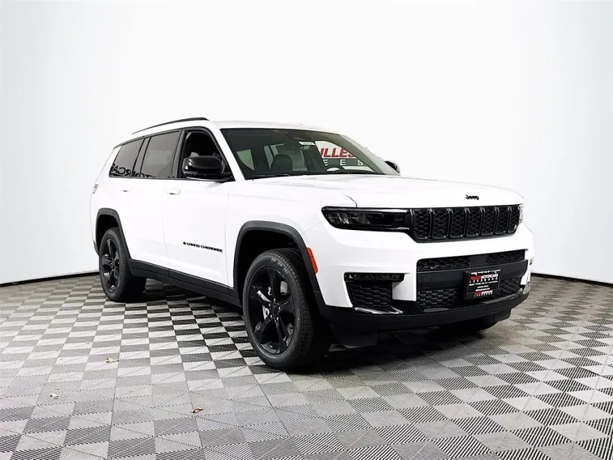 2025 Jeep Grand Cherokee Limited photo 1