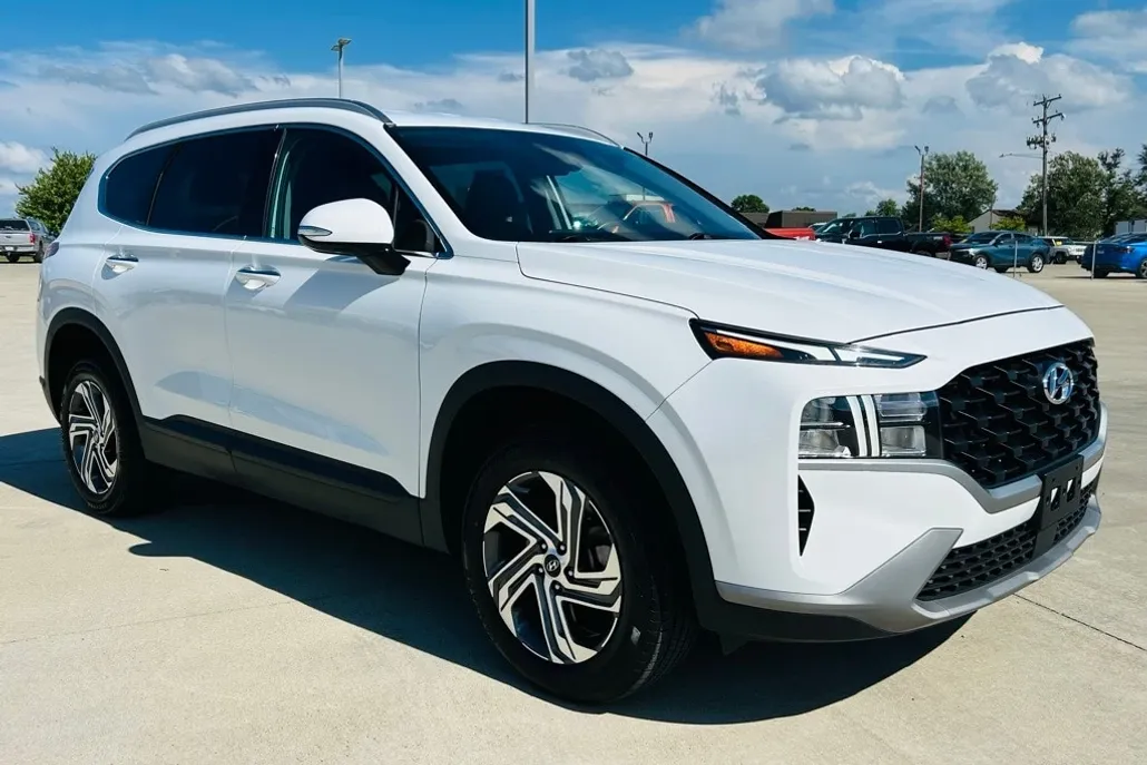2023 Hyundai Santa Fe SEL photo 1