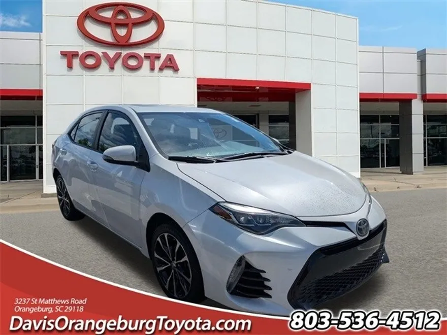 2018 Toyota Corolla XSE photo 1