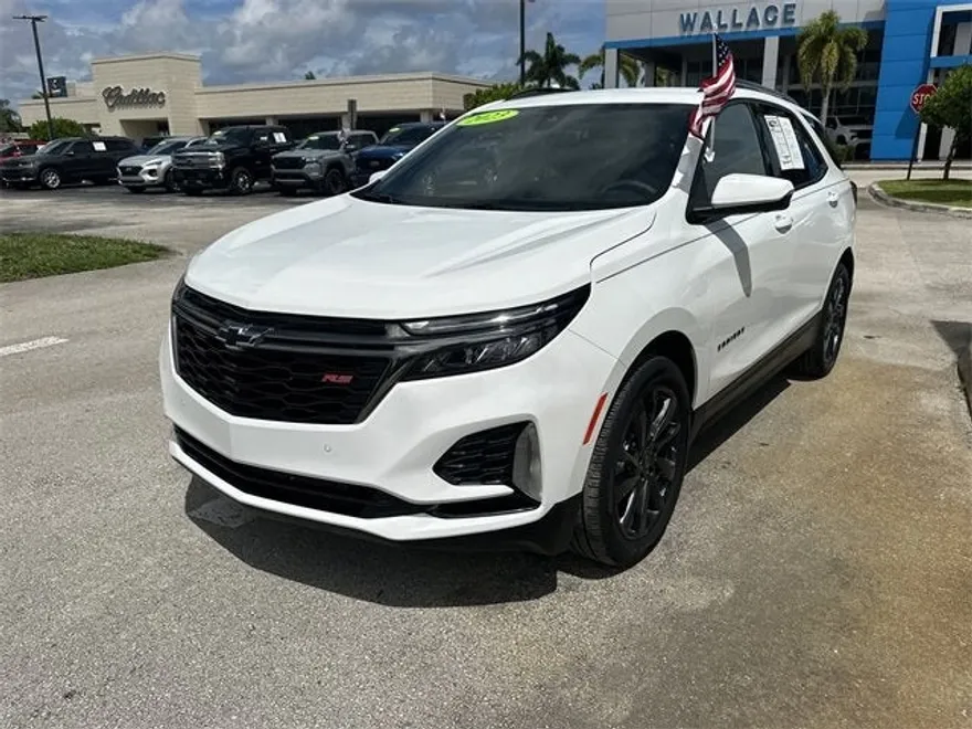 2023 Chevrolet Equinox RS photo 1