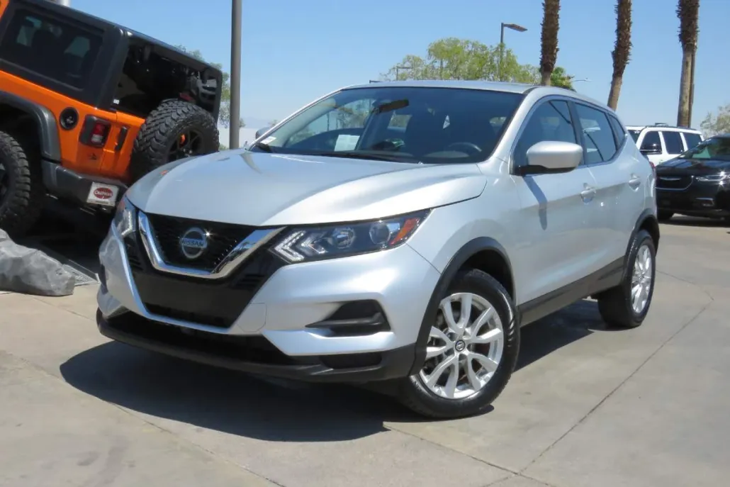 2021 Nissan Rogue Sport S photo 1