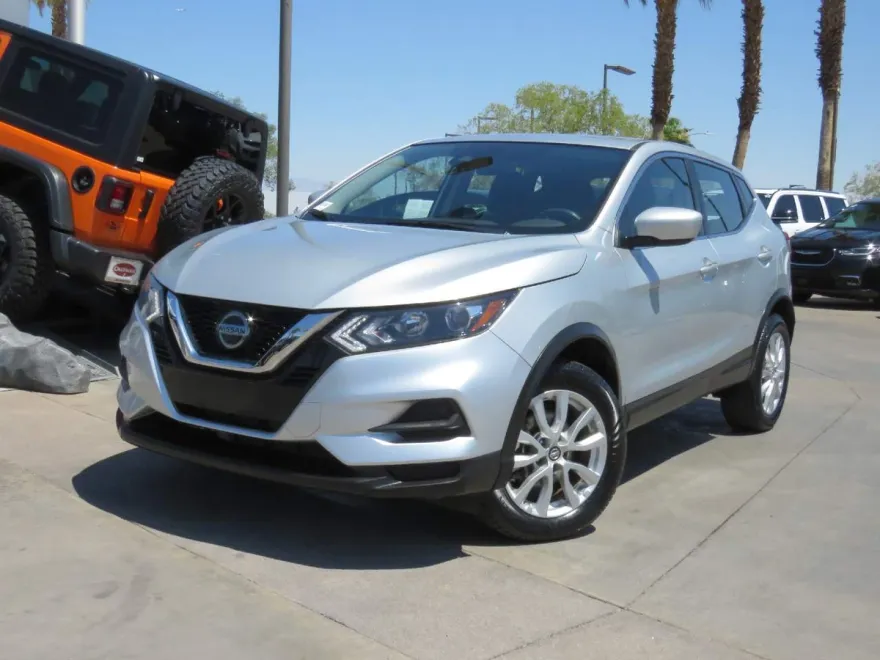 2021 Nissan Rogue Sport S photo 1