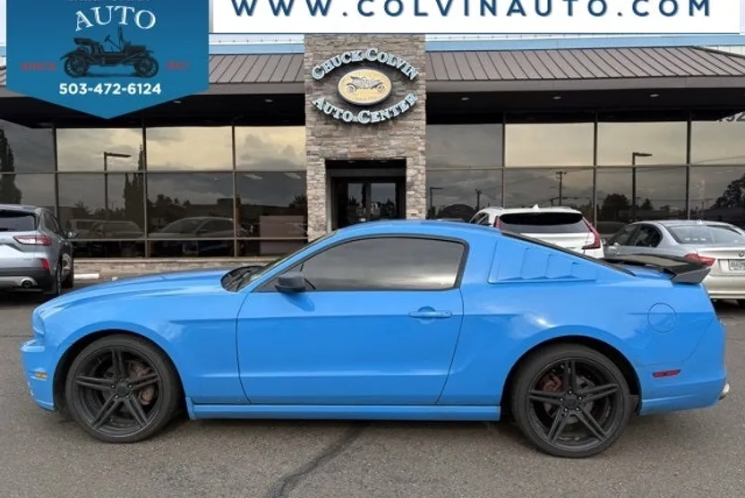 2014 Ford Mustang V6 photo 1