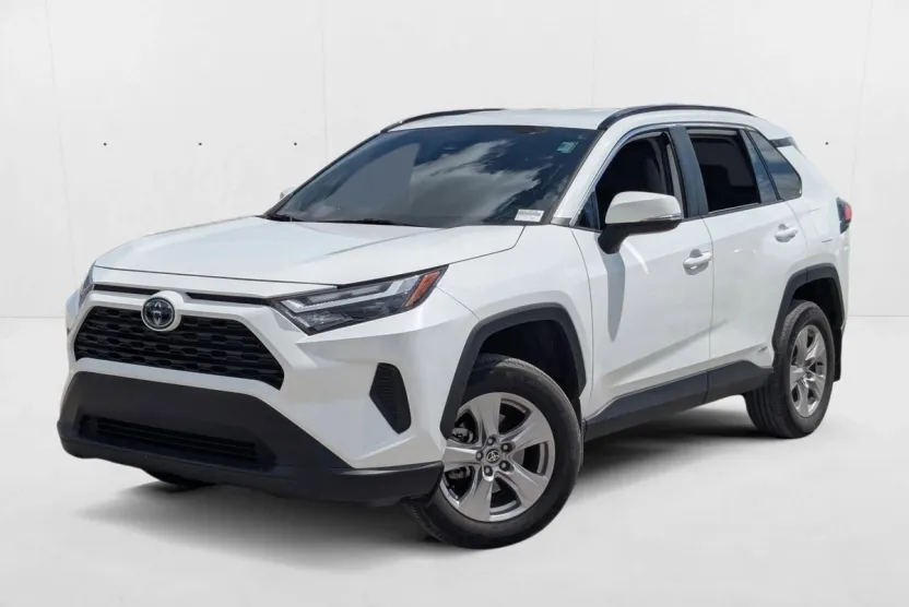2022 Toyota RAV4 Hybrid XLE photo 1