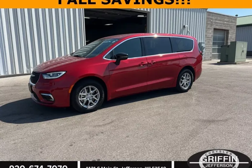 2025 Chrysler Pacifica photo 1