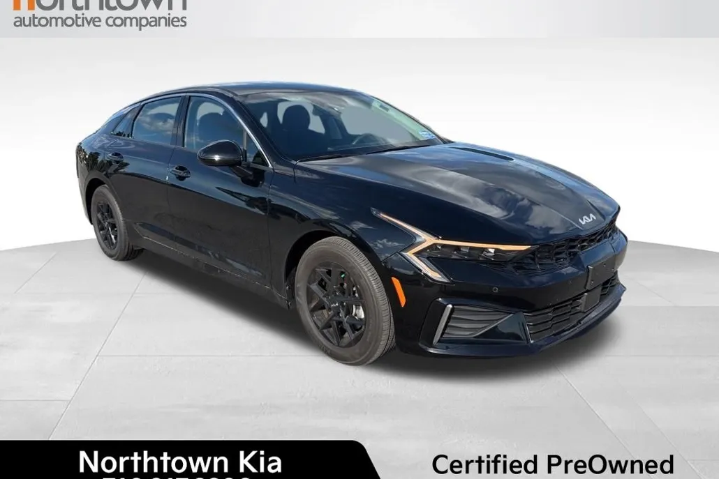 2025 Kia K5 LXS photo 1