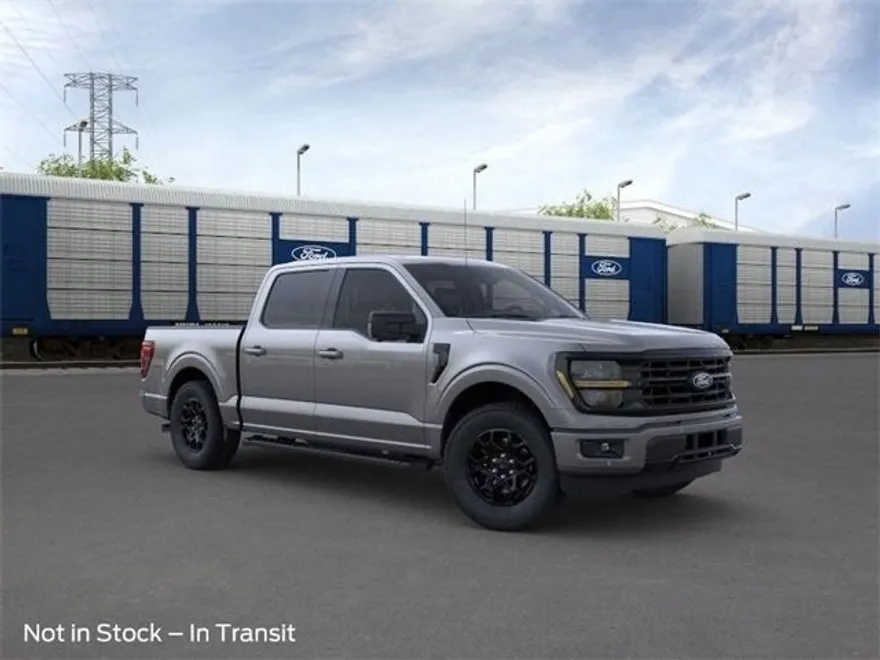 2025 Ford F-150 XLT photo 7