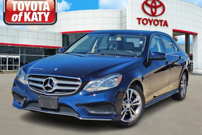 2015 Mercedes Benz E 250 BlueTEC photo 1