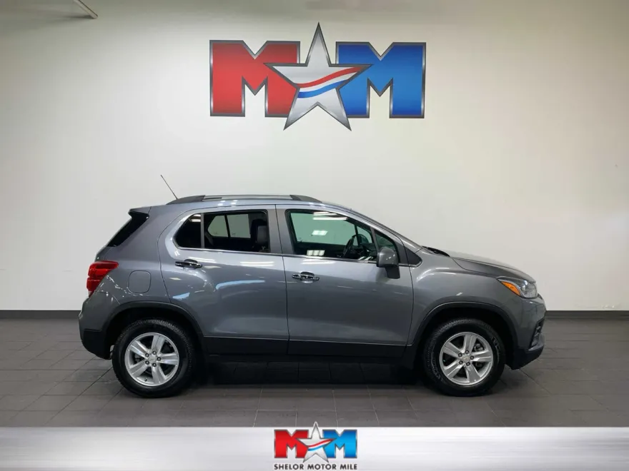 2019 Chevrolet Trax LT photo 1