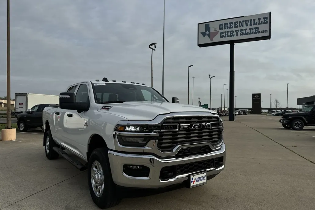 2025 Ram 2500 Tradesman photo 1