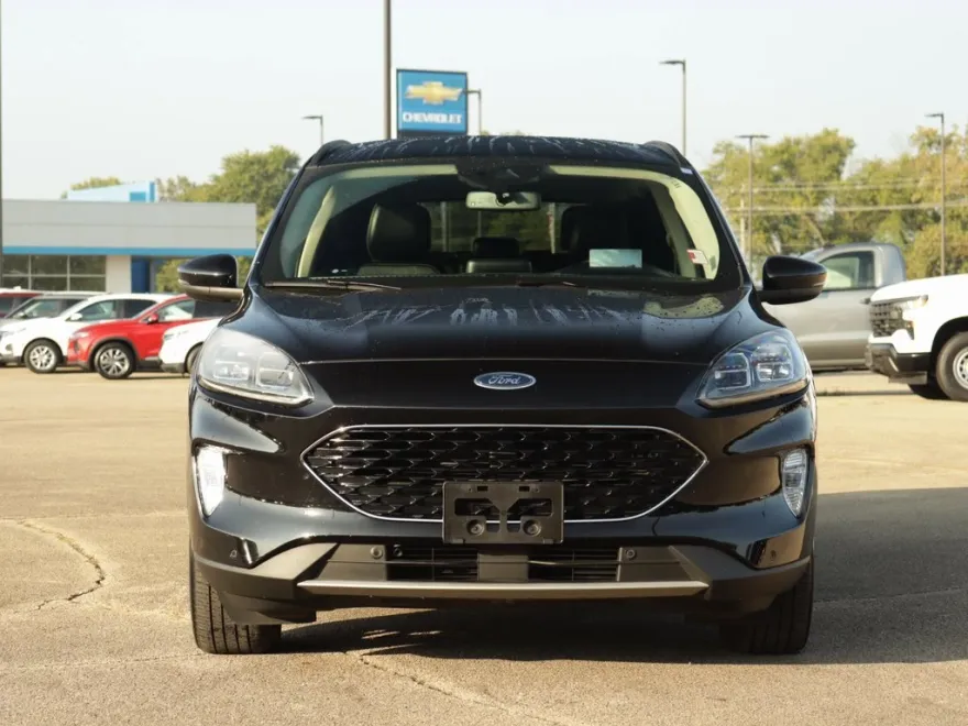 2020 Ford Escape Titanium photo 1