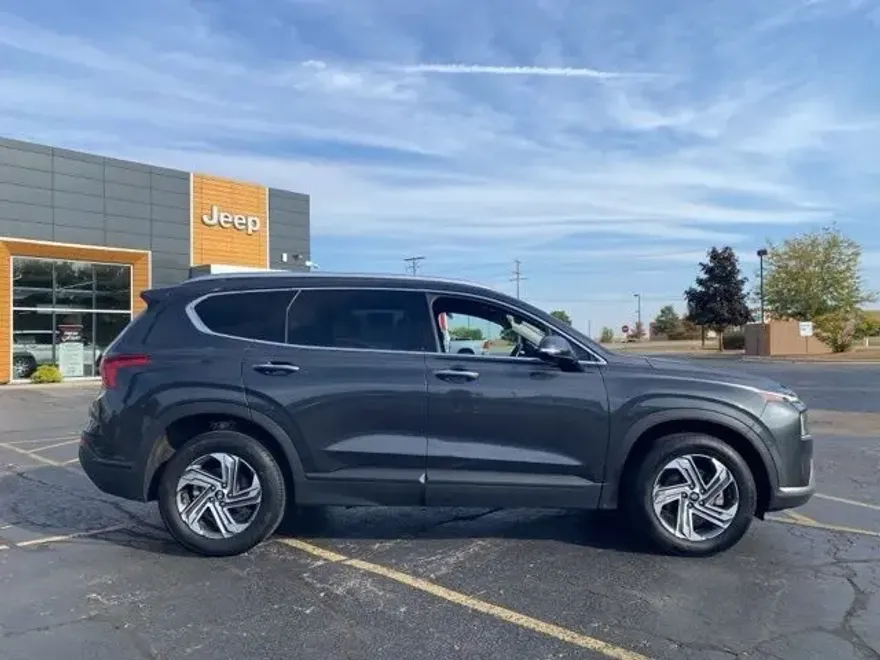 2023 Hyundai Santa Fe SEL photo 1