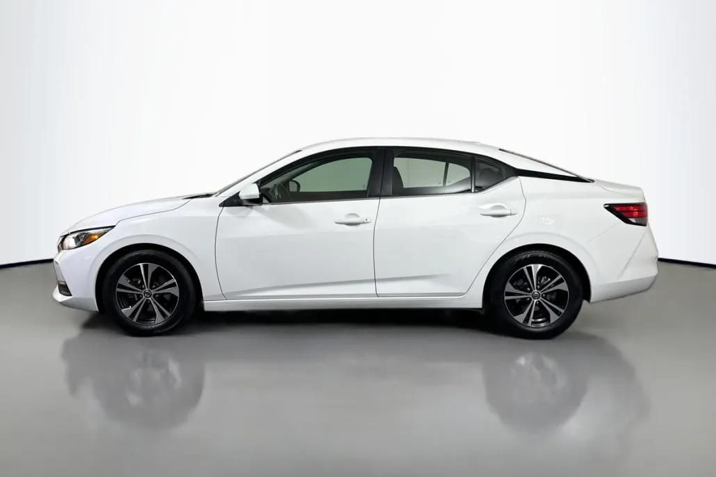 2022 Nissan Sentra SV photo 1