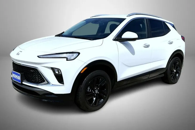 2024 Buick Encore GX Sport Touring photo 1