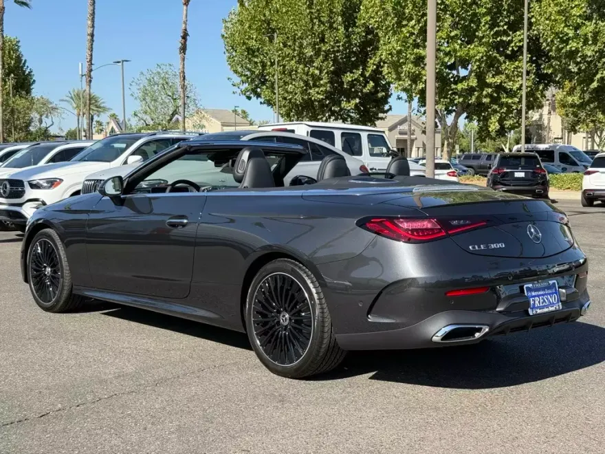 2026 Mercedes Benz CLE 300 4MATIC photo 1