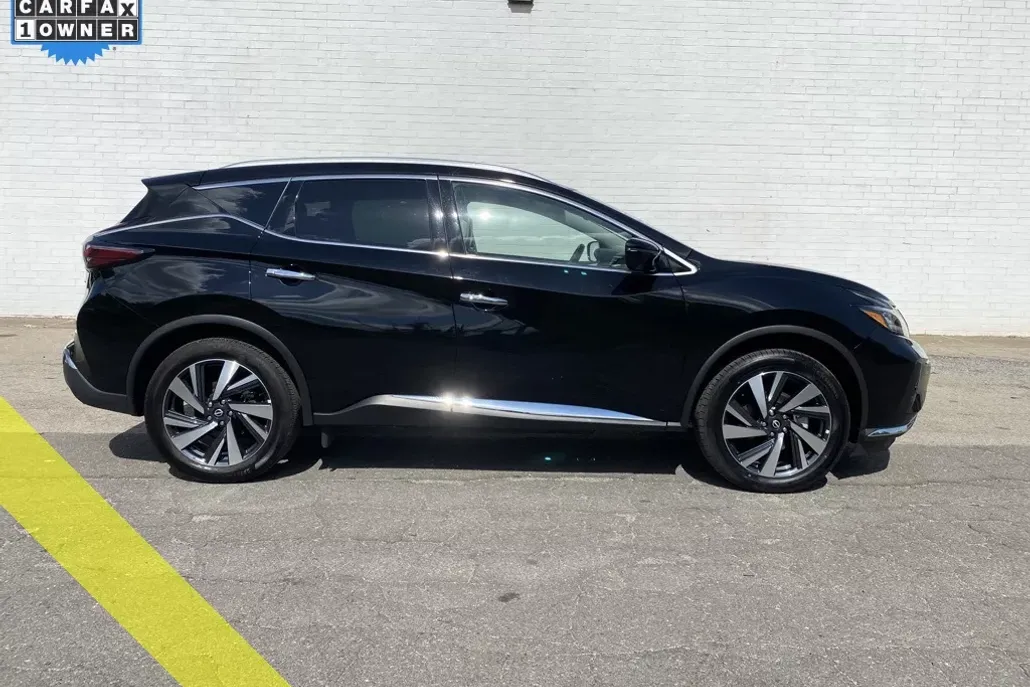 2023 Nissan Murano SL photo 1