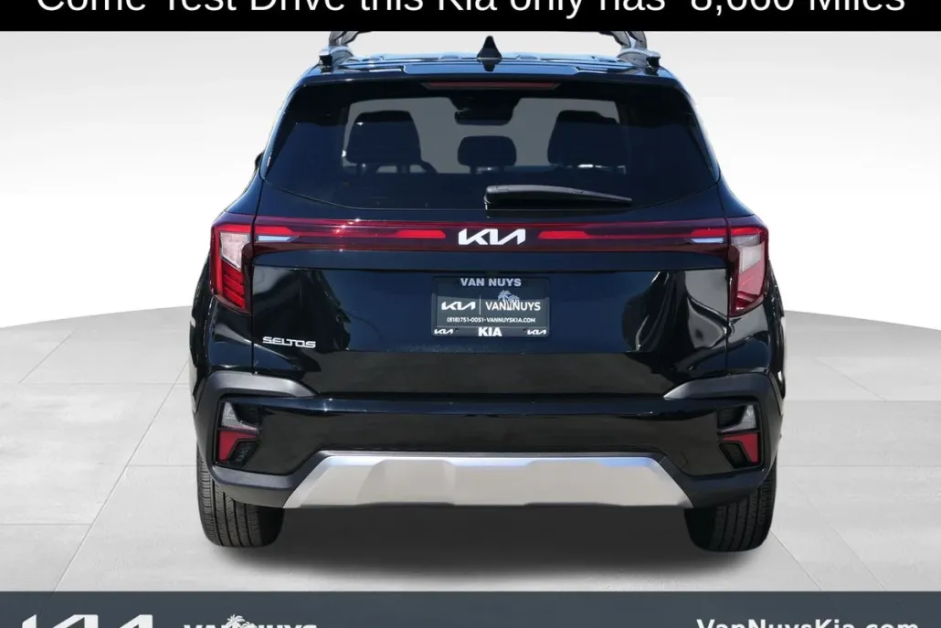2024 Kia Seltos EX photo 1