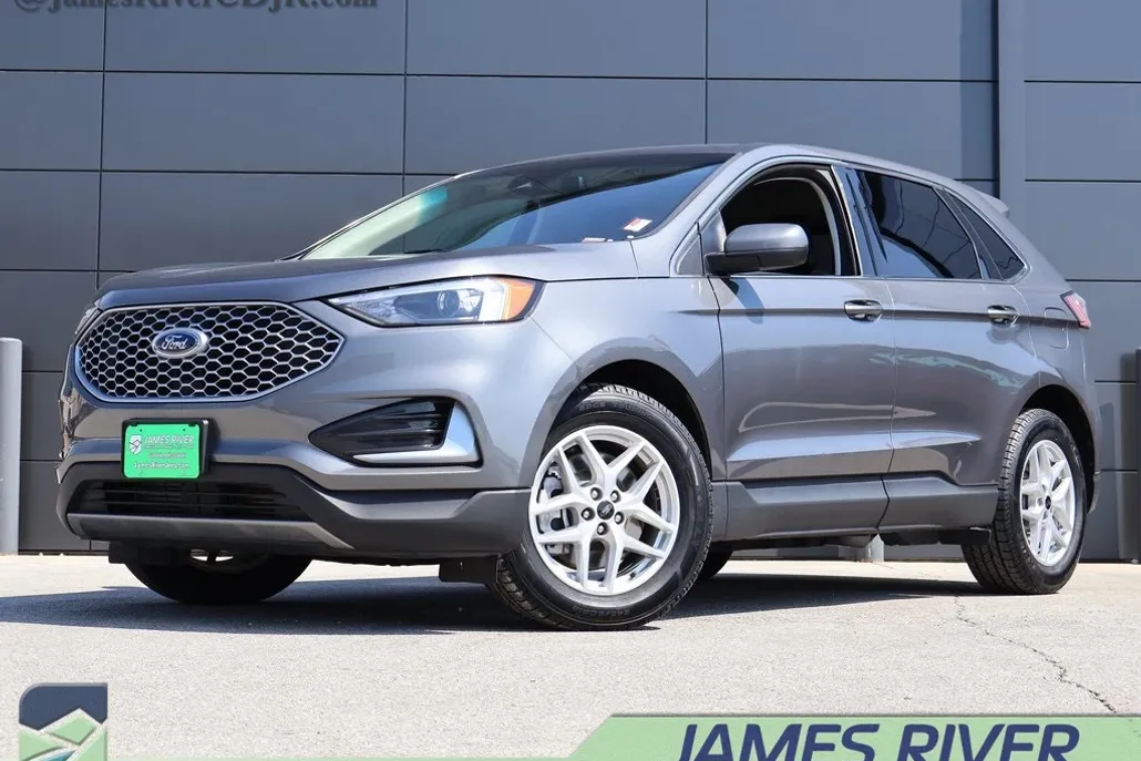 2024 Ford Edge SEL photo 1