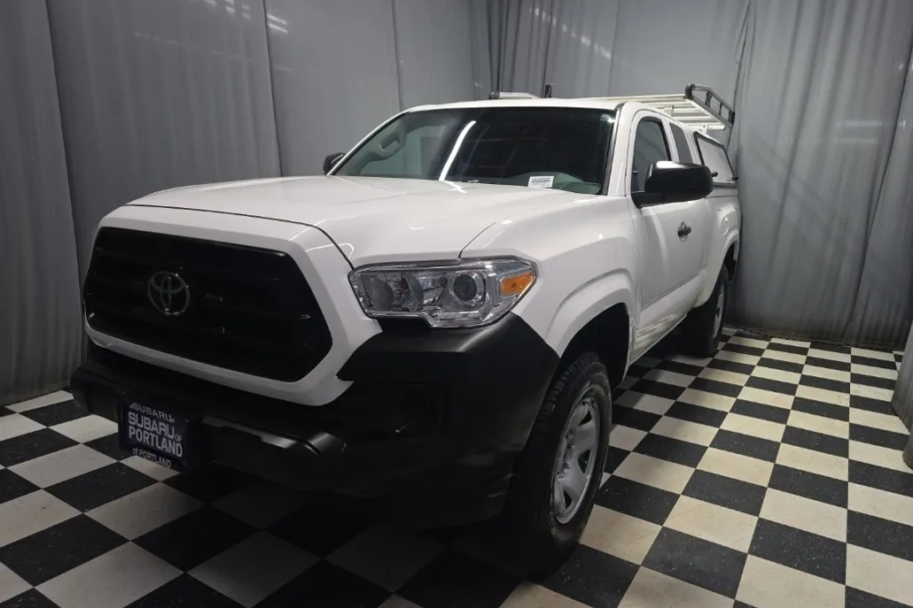 2022 Toyota Tacoma SR photo 1