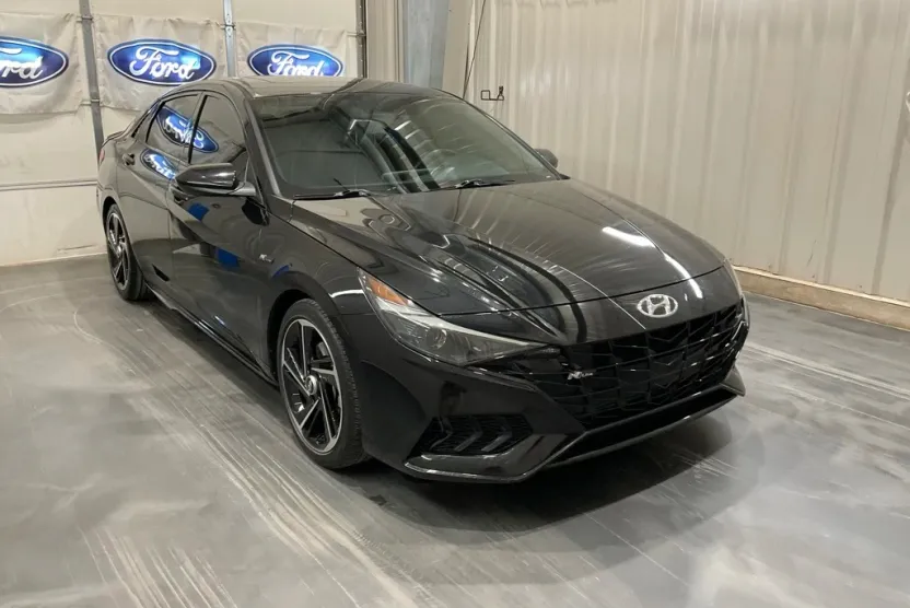 2023 Hyundai Elantra N Line photo 1