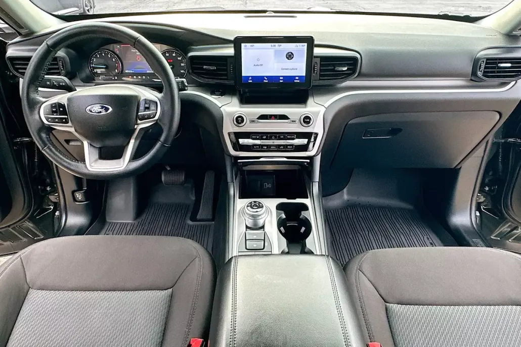 2022 Ford Explorer XLT photo 1