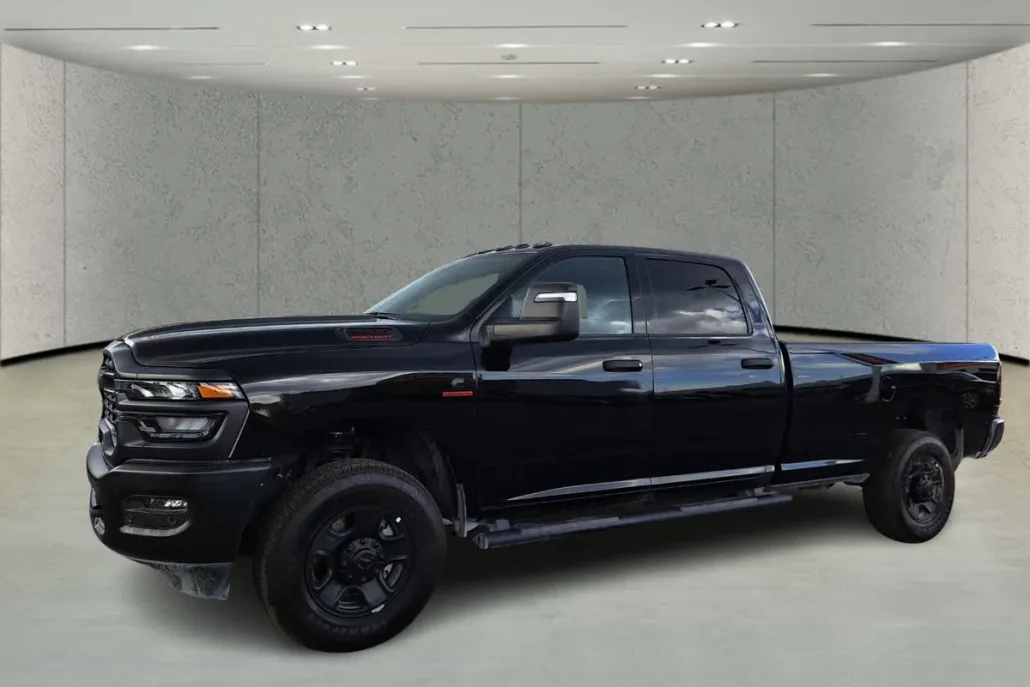 2025 Ram 2500 Tradesman photo 1