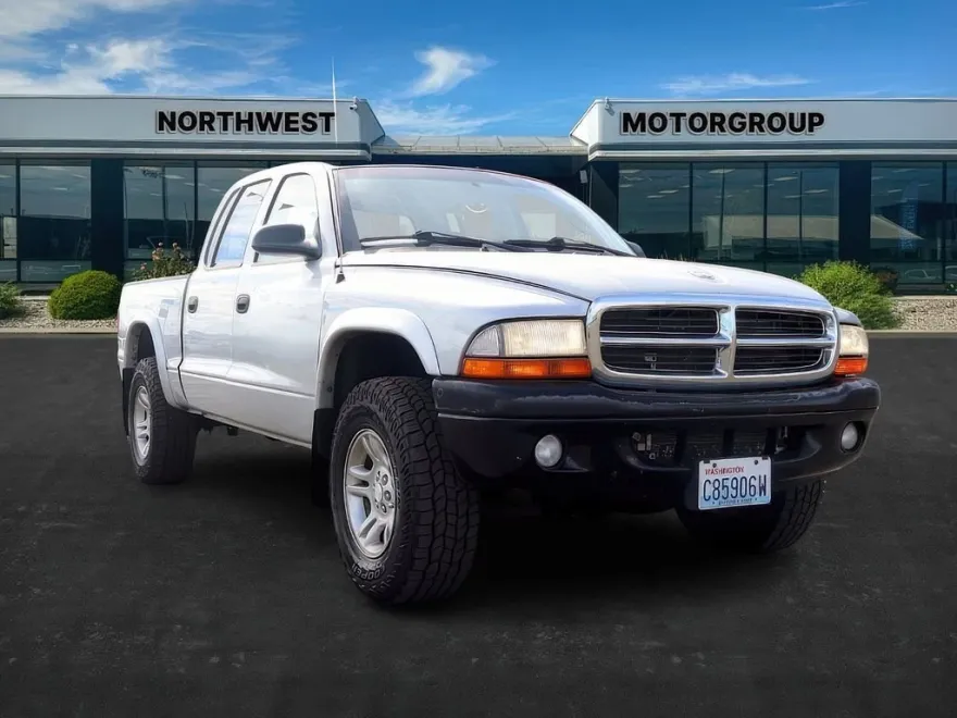 2004 Dodge Dakota SLT photo 1