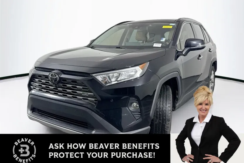 2021 Toyota RAV4 Limited photo 1