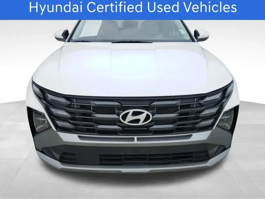 2025 Hyundai Tucson SE photo 1