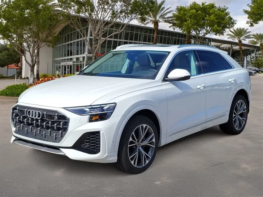 2025 Audi Q8 55 Premium photo 1